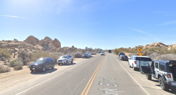 Parking at Skull Rock Trail